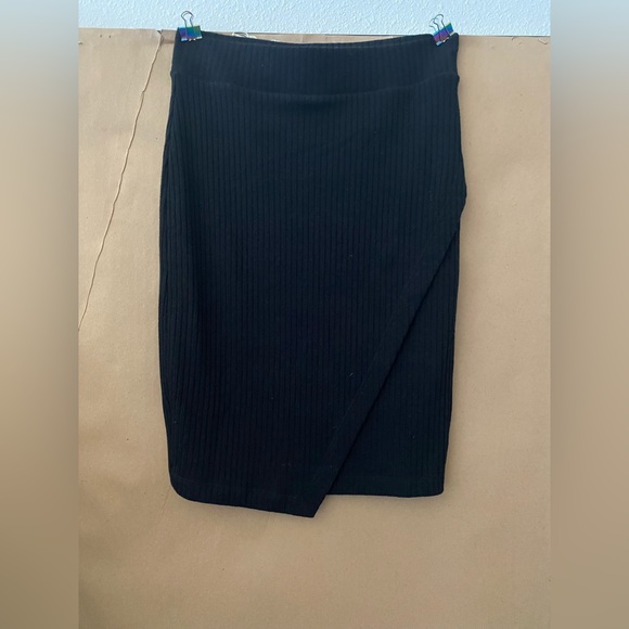 Splendid Skirts Splendid Black Ribbed Skirt Poshmark